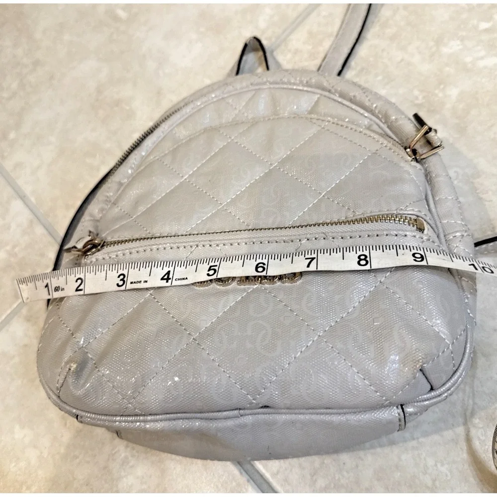 VTG GUESS Light Gray Wiloma Shine Logo Quilted Backpack Purse School Y2K**See